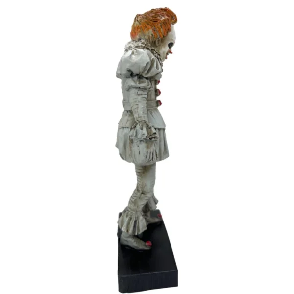 boneco it resina